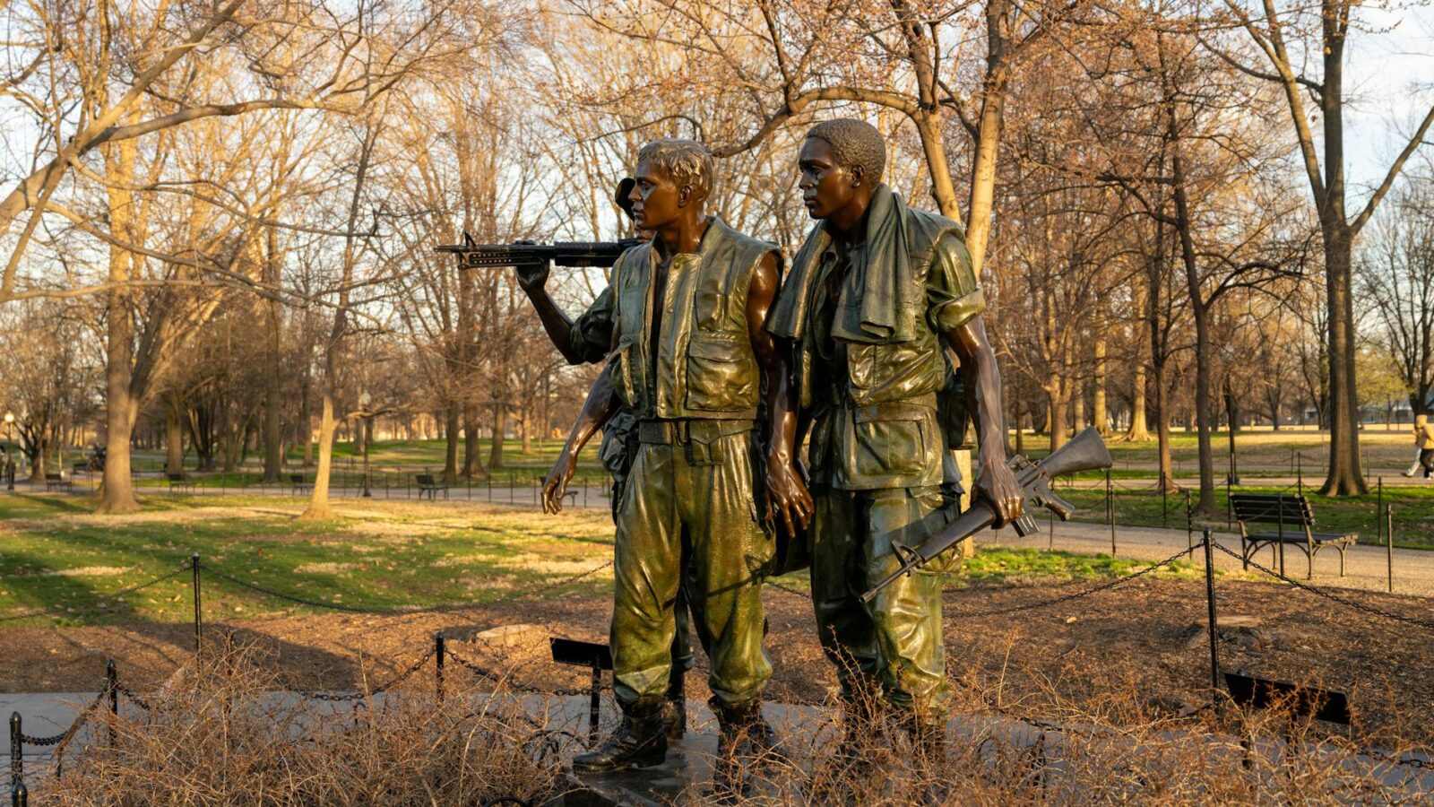 North Korea honors soldiers, strengthens ties with Russia