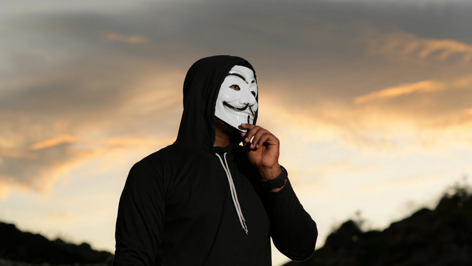 State Department Revokes Visas of Bob Vylan After Controversial Chant