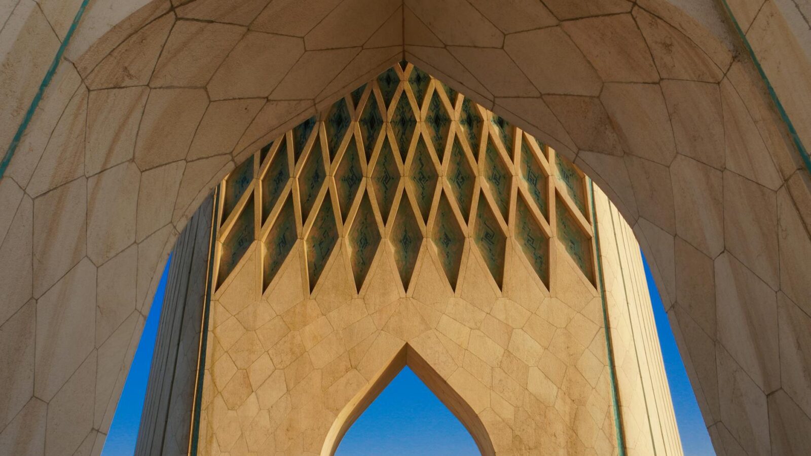 Understanding the Power Dynamics in Iran-US Negotiations